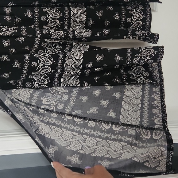 Pants - Picture 2 of 4